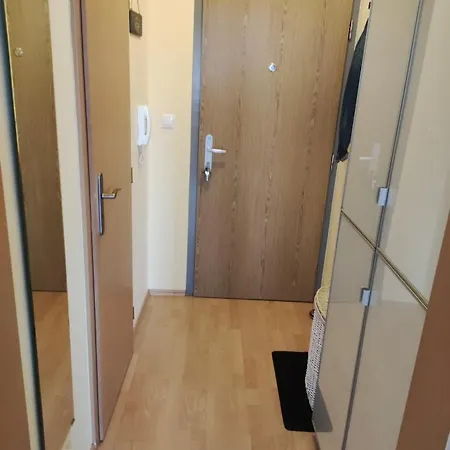 Elite House *