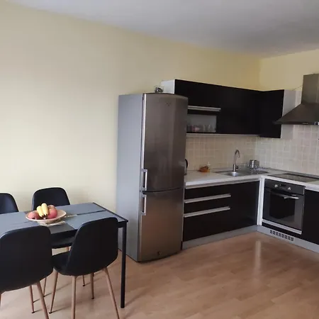 Elite House *